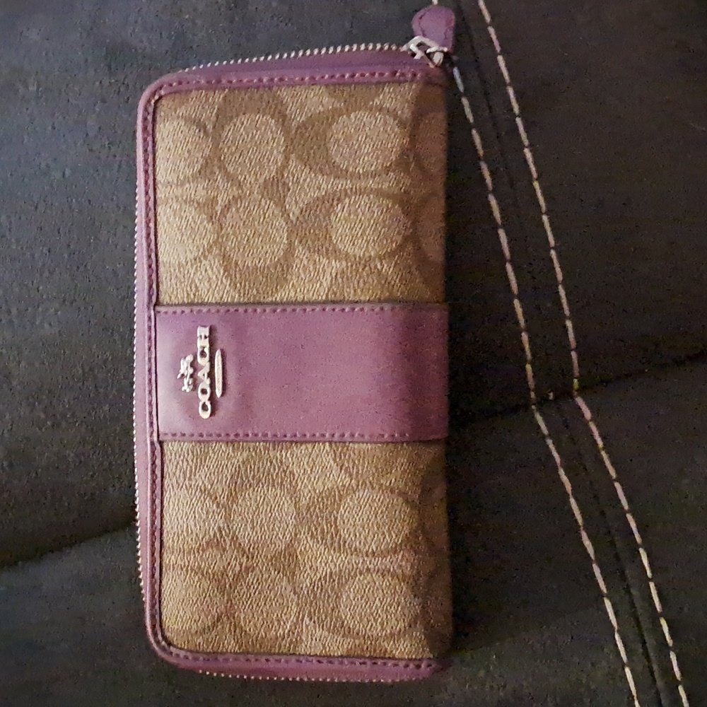 Coach wallet